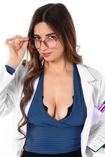 Elle Mira